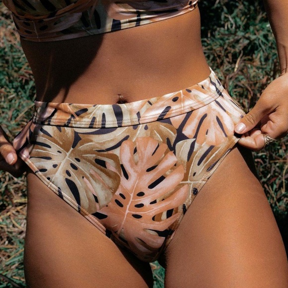 Billabong Other - 🔥🔥BILLABONG Hula Palm Bikini Maui Rider Bottom
